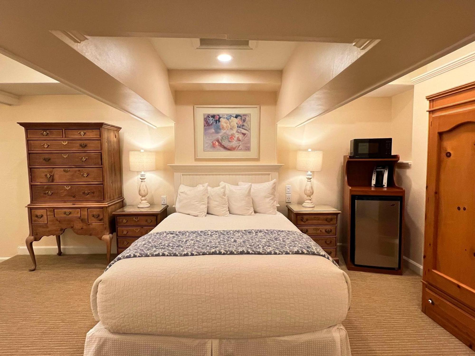 Best Western Grandma'S Feather Bed Mendenhaven Exterior photo